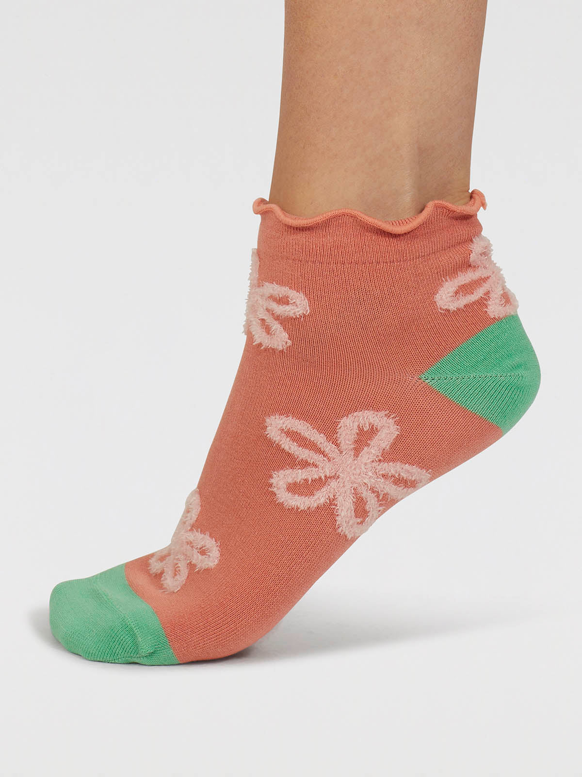 Daisee Textured Flower Bamboo Ankle Socks - Coral Orange