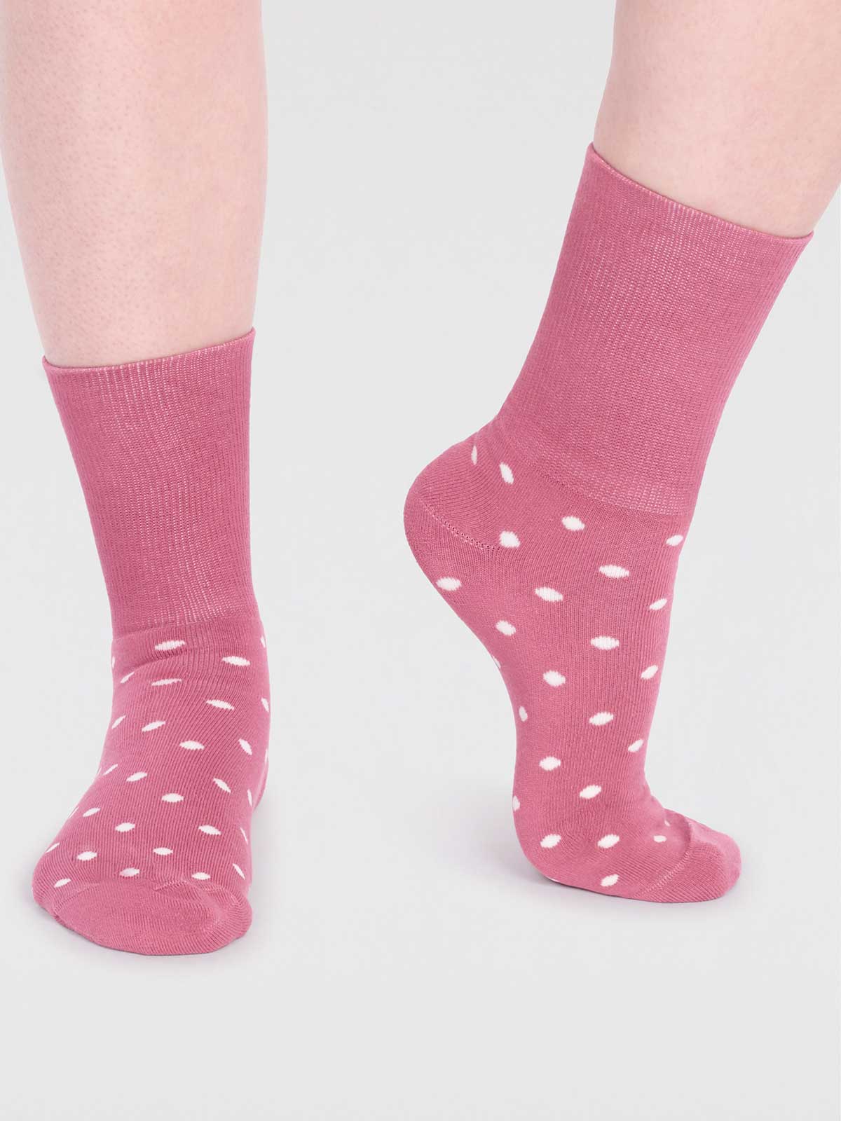 Amara Organic Cotton Spot Walker Socks - Dusty Rose Pink