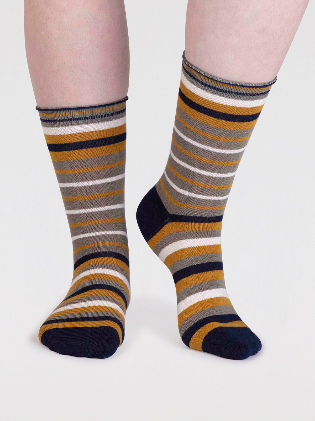 Lucia Bamboo Stripe Socks - Pea Green