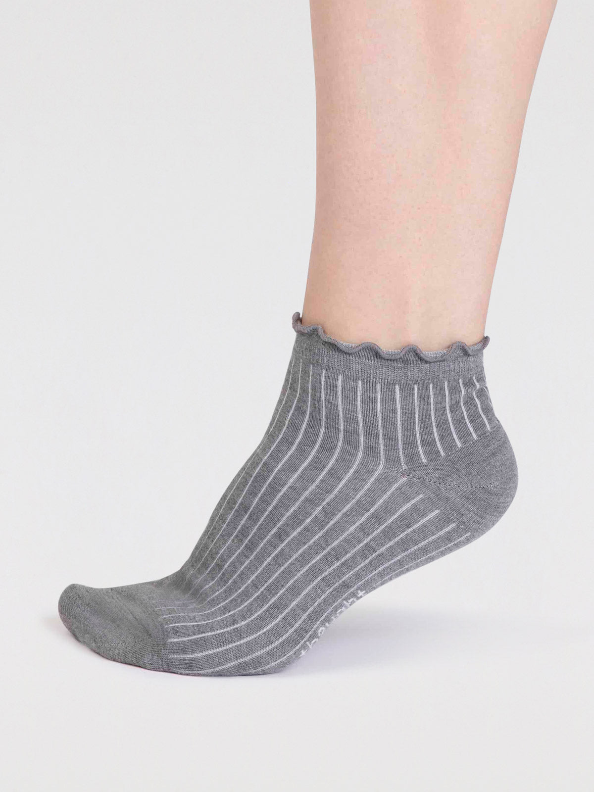 Dacia Bamboo Frill Top Ankle Socks - Grey Marle