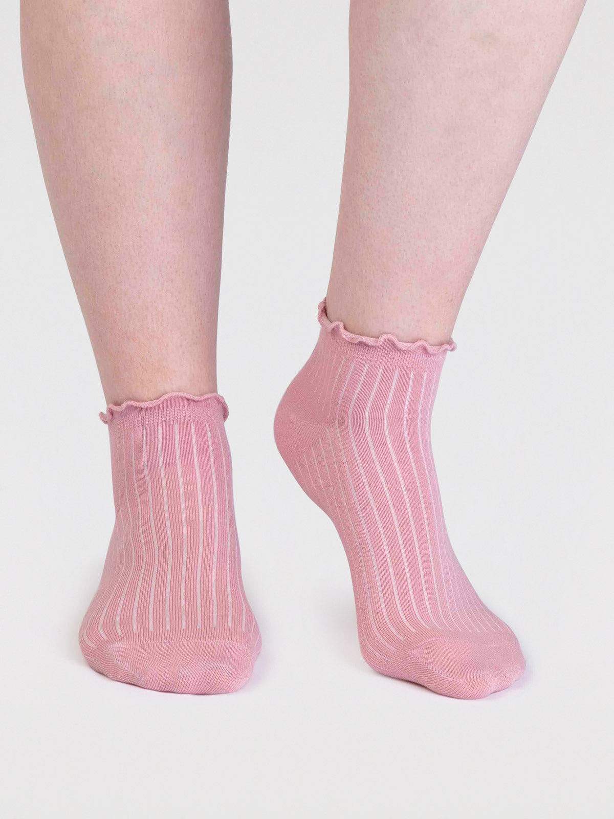 Dacia Bamboo Frill Top Ankle Socks - Petal Pink