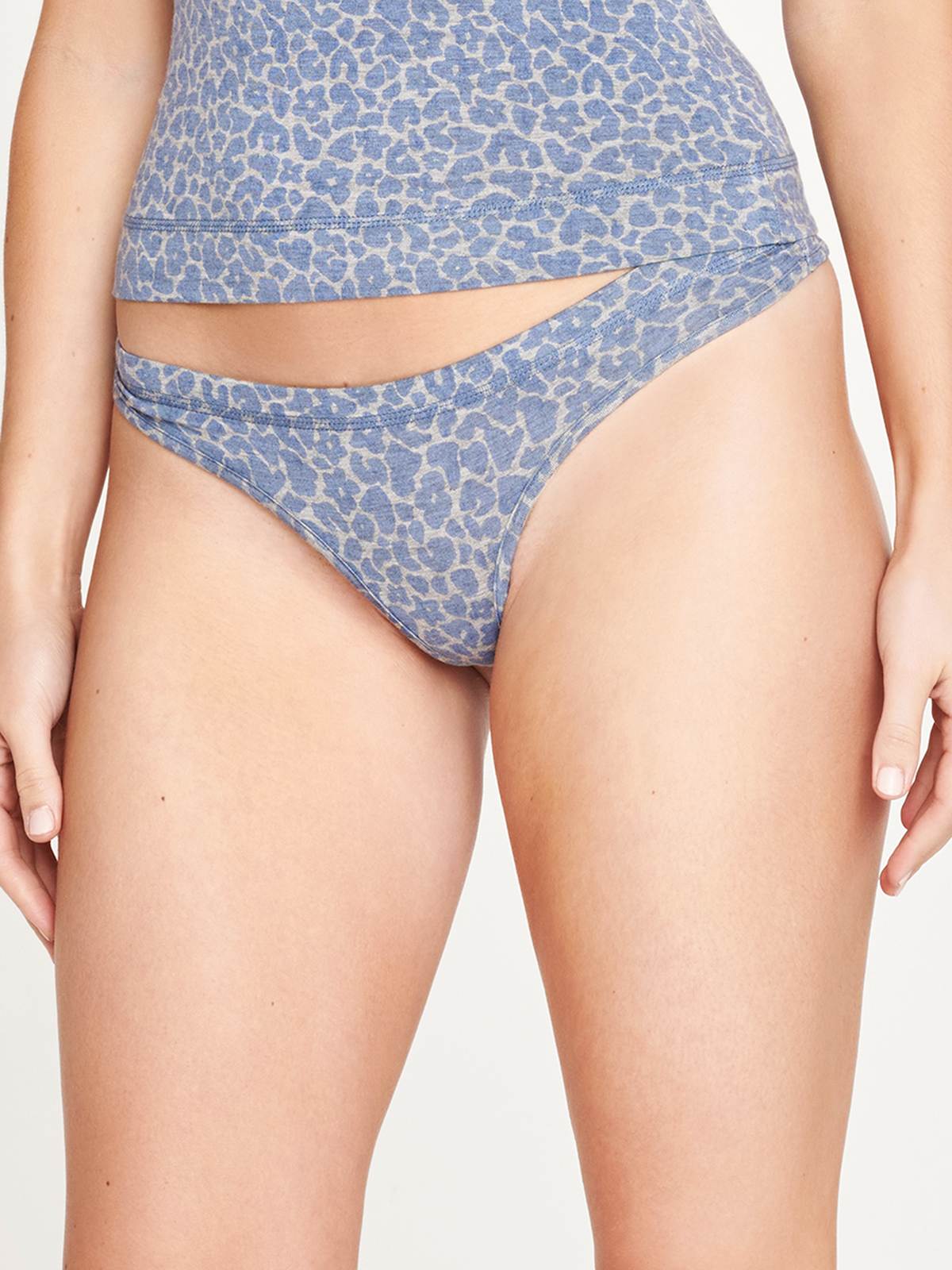 Esmeray Bamboo Thong - Periwinkle Blue