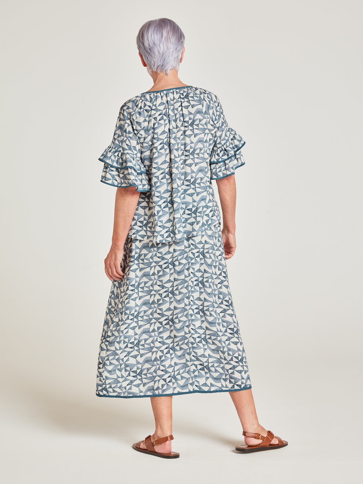Ruffle online geometric skirt